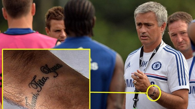 Jose Mourinho dengan tato barunya