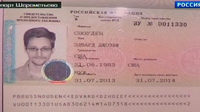 Dokumen suaka pengungsi dari Rusia untuk Edward Snowden