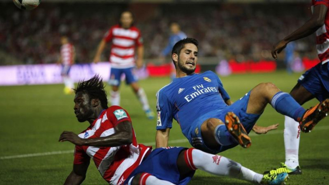 Pemain Real Madrid, Isco (biru)