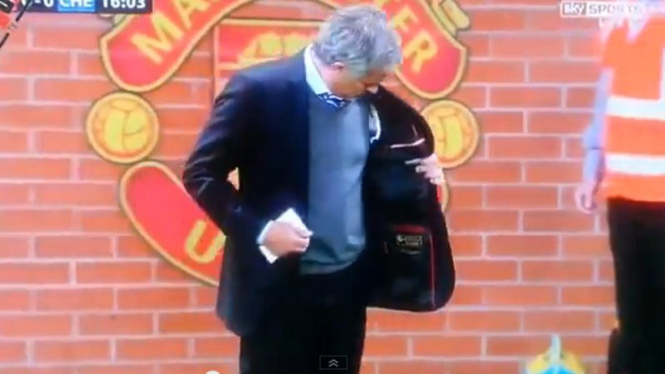 Jose Mourinho kehilangan pulpen