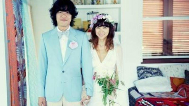 Foto pernikahan Lee Hyori dan Lee Sang Soon