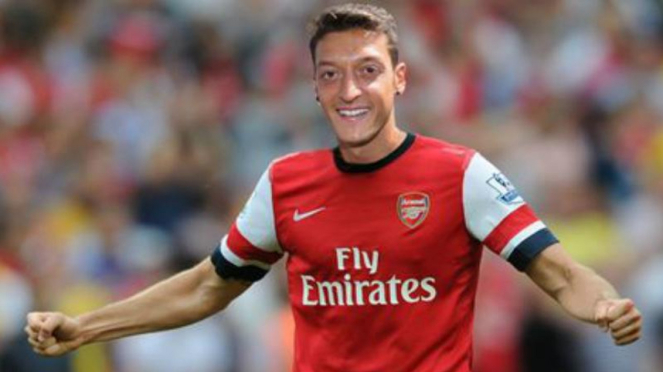 Mesut Ozil pindah ke Arsenal