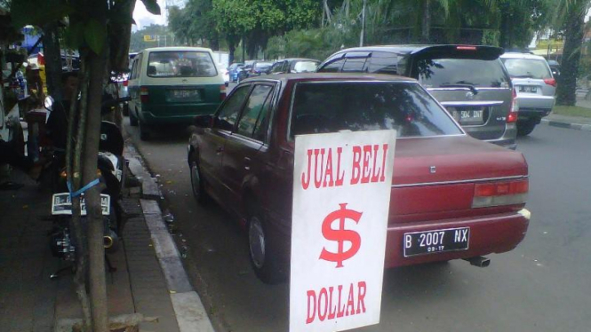 Money Changer Pinggir Jalan 