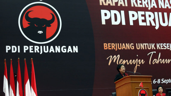 Megawati Tutup Rakernas III PDI P