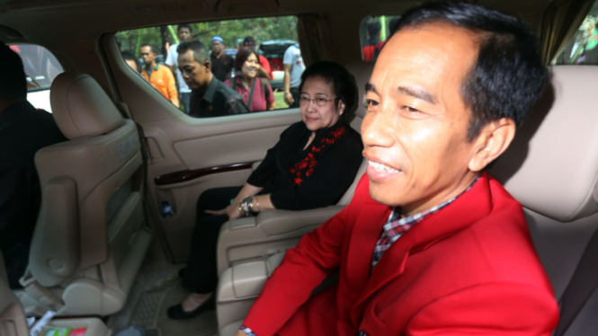Megawati dan Jokowi Tutup Rakernas III PDI P