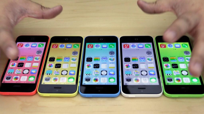 iPhone 5C dalam lima pilihan warna