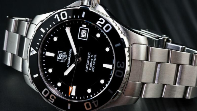 Smartwatch tag heuer harga hot sale