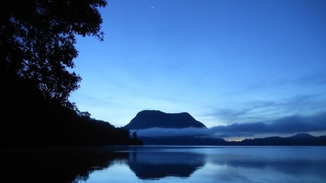 Five Lakes that Beautiful and Full of Myth in Indonesia