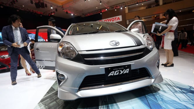 Mobil LCGC Toyota, Agya.