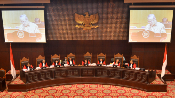 Sidang di Mahkamah Konstitusi