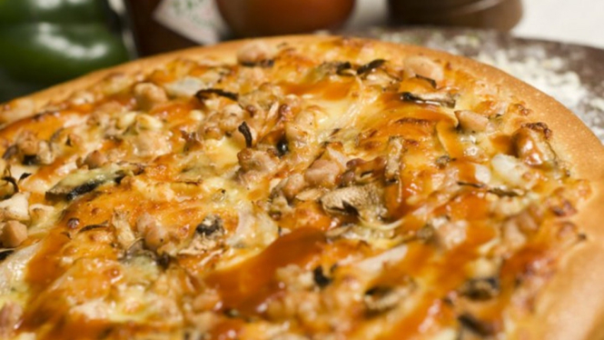  BBQ Chicken Pizza