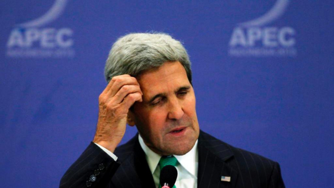 Menlu AS John Kerry dalam jumpa pers di Pekan KTT APEC 2013