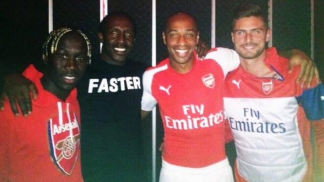 Kostum Arsenal 2014/2015 bocor melalui internet