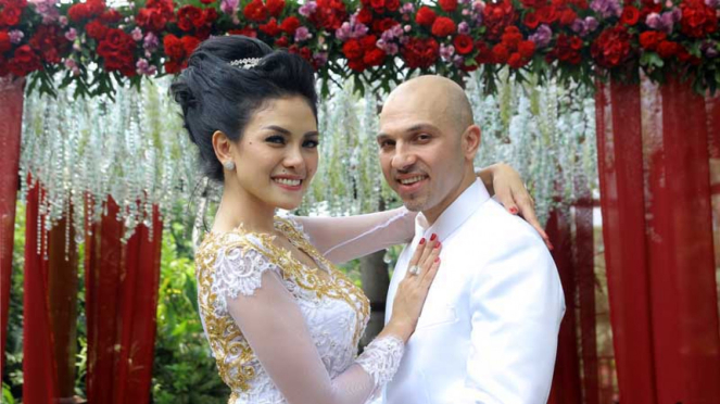 Pernikahan Nikita Mirzani dan Sajad Ukra