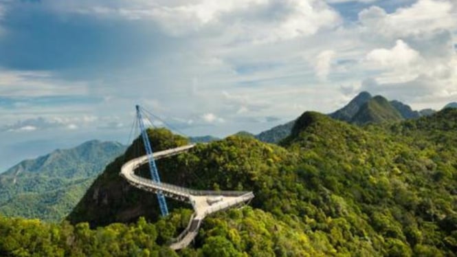 Enam Jembatan Terindah dan Unik di Dunia