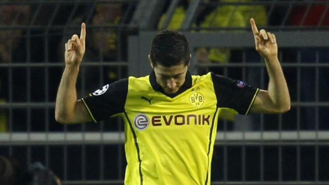 Penyerang Borussia Dortmund, Robert Lewandowski