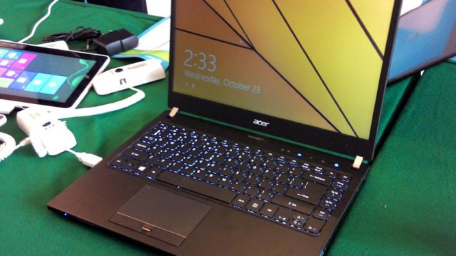 Acer TravelMate P 645