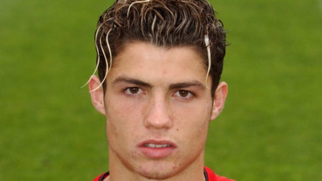 Cristiano Ronaldo dengan rambut spaghetti