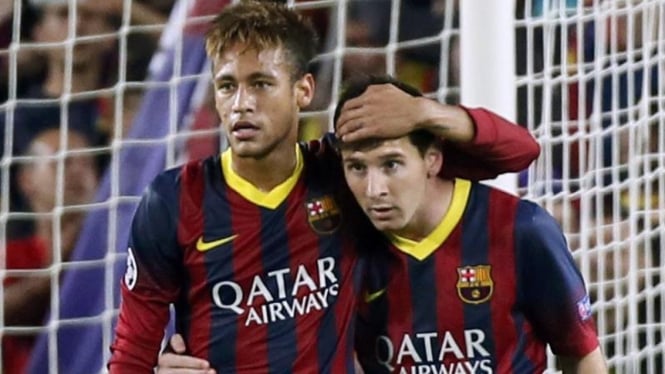 Pemain Barcelona, Neymar (kiri), dan Lionel Messi