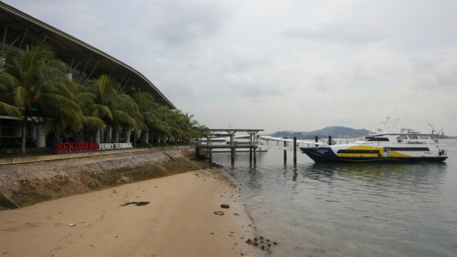 Pelabuhan Sekupang Pintu Masuk Indonesia-Singapura