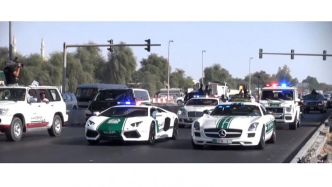 Mobil patroli kepolisian Dubai