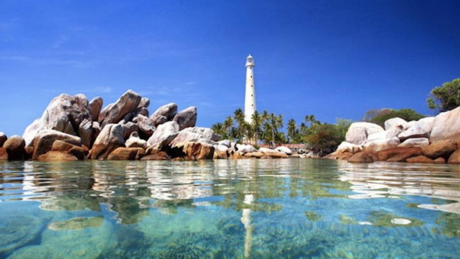 Pantai Lengkuas, Belitung