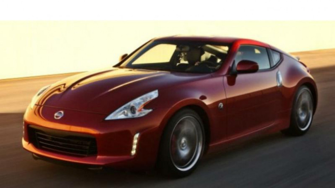 Nissan 370Z coupe