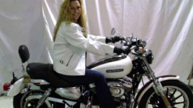 Iklan konyol menawarkan motor Harley Davidson