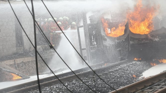 Kecelakaan Kereta Api dan Truk Tangki LPG di Bintaro