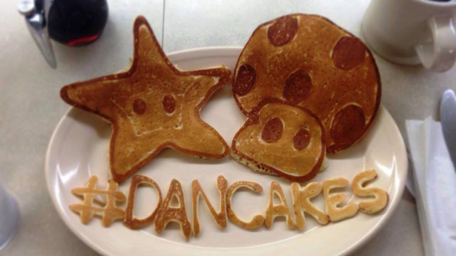 Pancake karya Daniel Drake