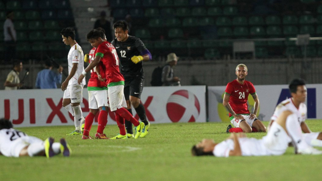 Timnas Indonesia U-23 merayakan kemenangan atas Myanmar