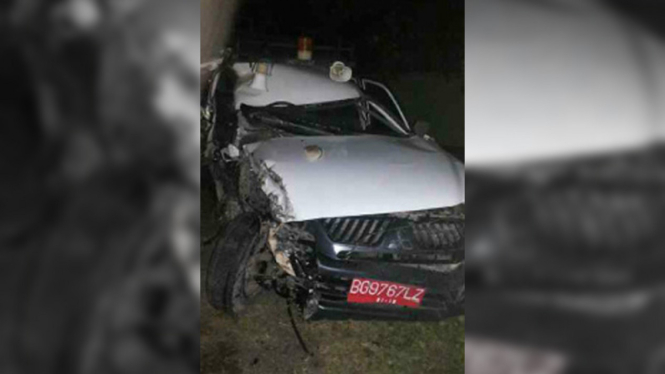 mobil bkkbn yang kecelakaan