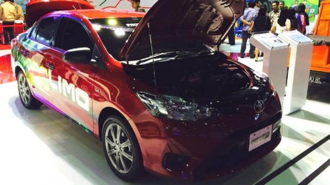 Prototipe sedan Toyota Limo (Vios) versi CNG