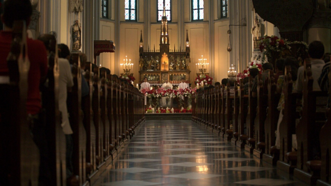 Misa Natal di katedral
