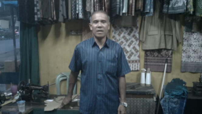 Isrul Husen, penjahit di Kota Padang, Sumatera Barat, maju sebagai caleg.