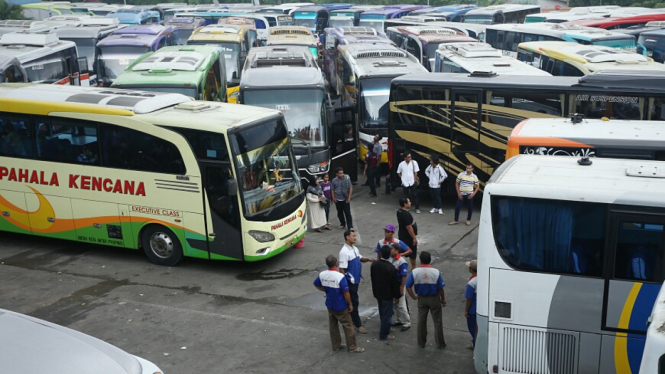 Terminal Lebak Bulus Berhenti Beroperasi