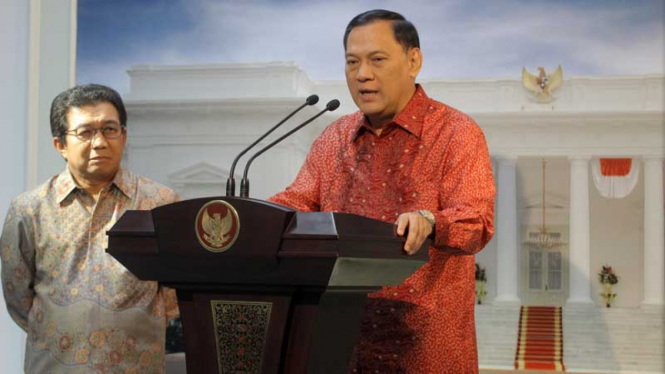 Presiden SBY Terima Gubernur BI & Ketua Dewan Komisioner OJK