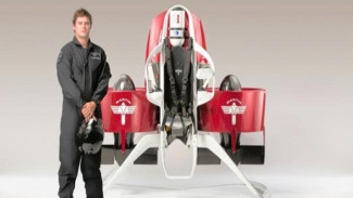 Terbang Ala Superhero dengan Martin Jetpack