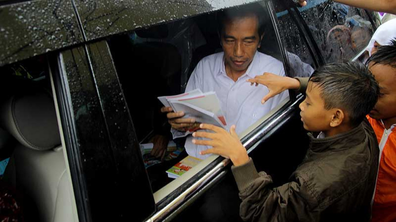 Foto Jokowi Tolak Usulan Bnpb Perpanjang Tanggap Darurat Banjir Jakarta