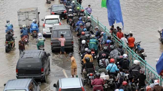 Kampung Melayu - Tebet Kembali Terendam Banjir