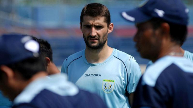 Pemain Persela Lamongan, Srdan Lopicic