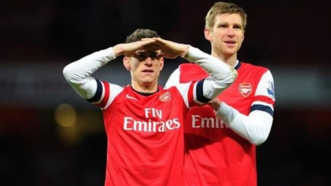 Bek Arsenal, Laurent Koscielny dan Per Mertesacker