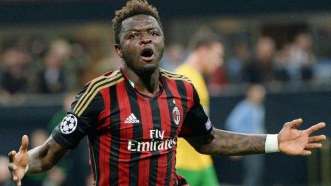 Sulley Muntari saat masih membela AC Milan