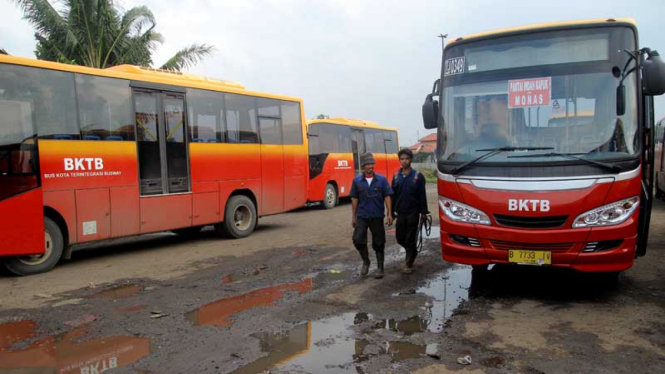 Bus Baru Transjakarta Bermasalah