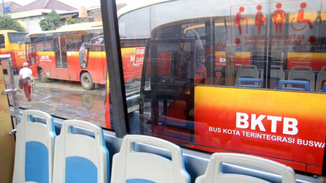 Bus Baru Transjakarta Bermasalah