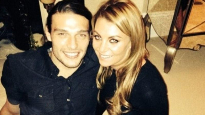 Andy Carroll dan Billi Mucklow