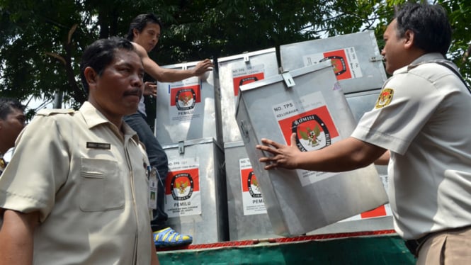 KPU Distribusikan Logistik Pemilu