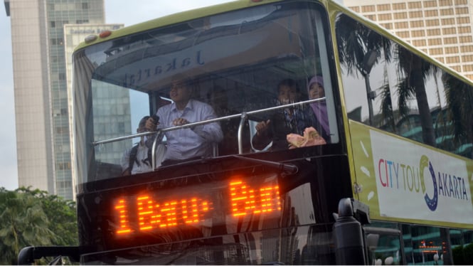 Bus Tingkat Pariwisata Resmi Mengaspal di Jalan Jakarta