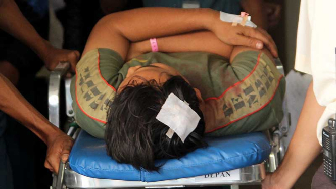 Korban Ledakan Gudang Amunisi TNI AL Dievakuasi di RS. Port Medical Center