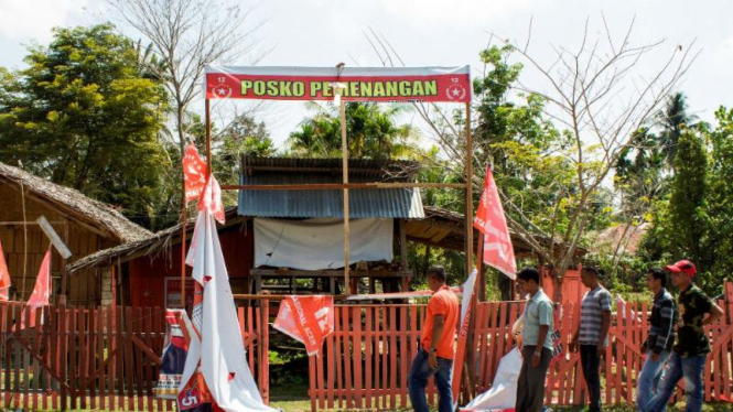 Posko Partai Nasional Aceh (PNA) di Aceh Utara, dirusak orang tak dikenal.